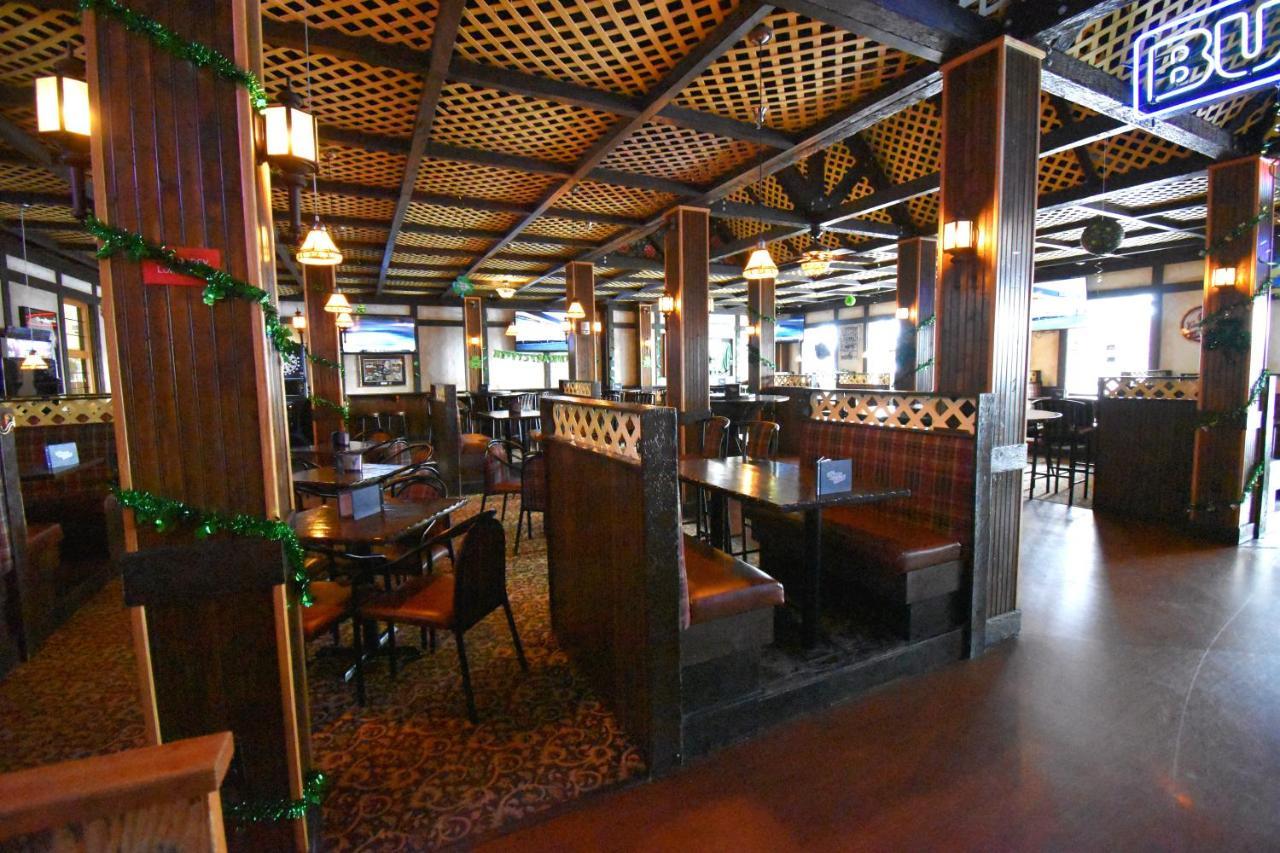 Canad Inns Destination Center Grand Forks Dış mekan fotoğraf